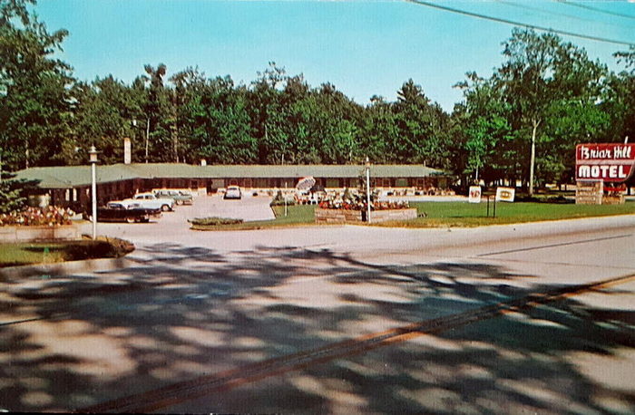 Briar Hill Motel - Old Postcard (newer photo)